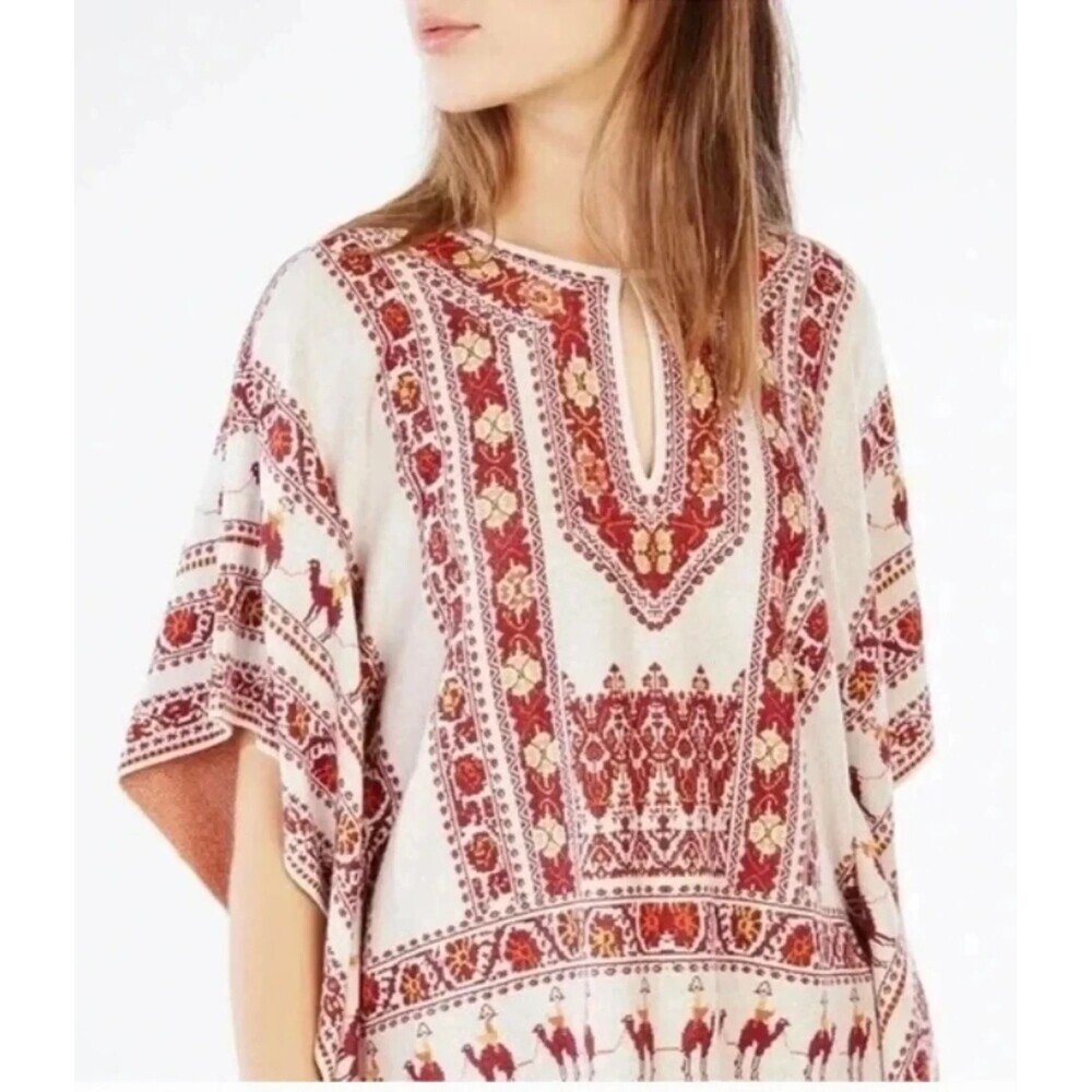 BCBGMAXAZRIA Boho Aztec Poncho Shrug Kalanie Caravan Camel Knit Size XS/S